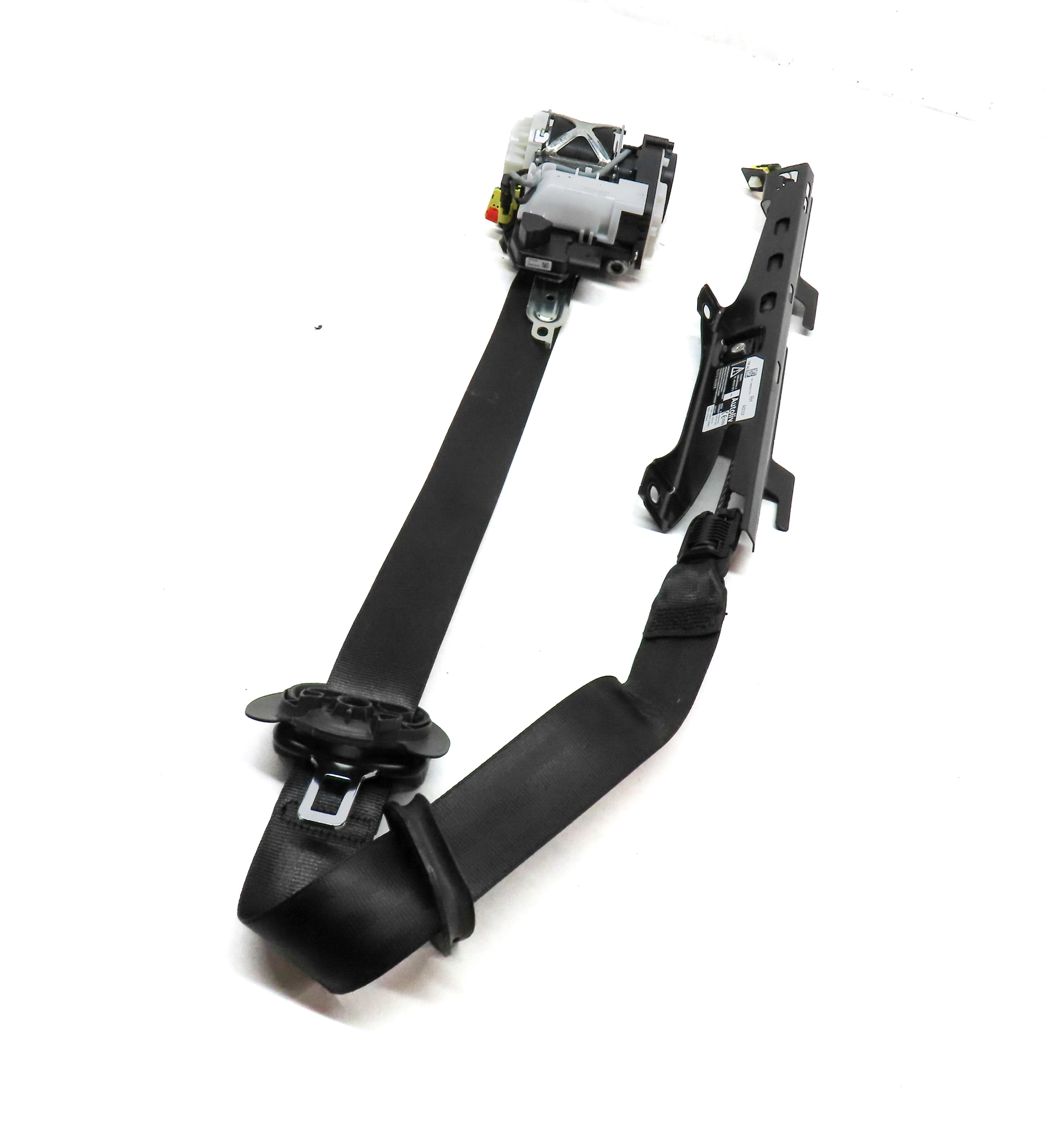 16-18 AUDI A3 E-TRON (8VF) FRONT RIGHT PASSENGER SEATBELT RETRACTOR (BLACK) — exact item pictured